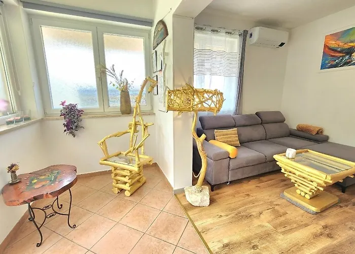 Apartment Lucija
