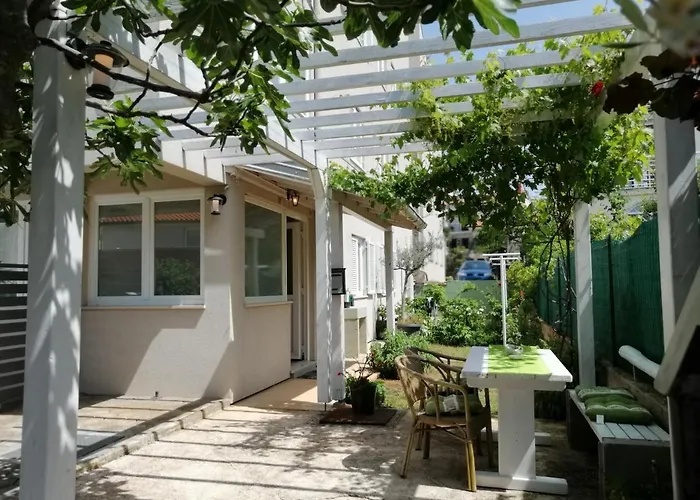 Apartment Lucija